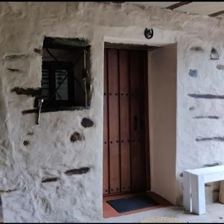 La Calleja De Hurdes Trcc00555