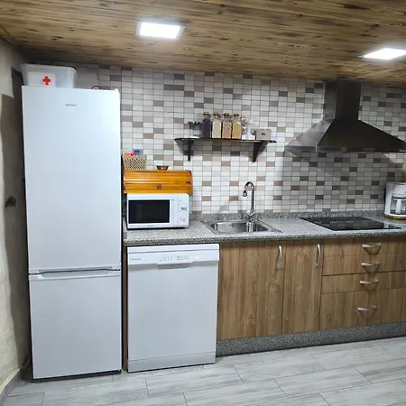 La Calleja De Hurdes Trcc00555