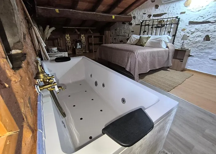 La Calleja De Hurdes Trcc00555